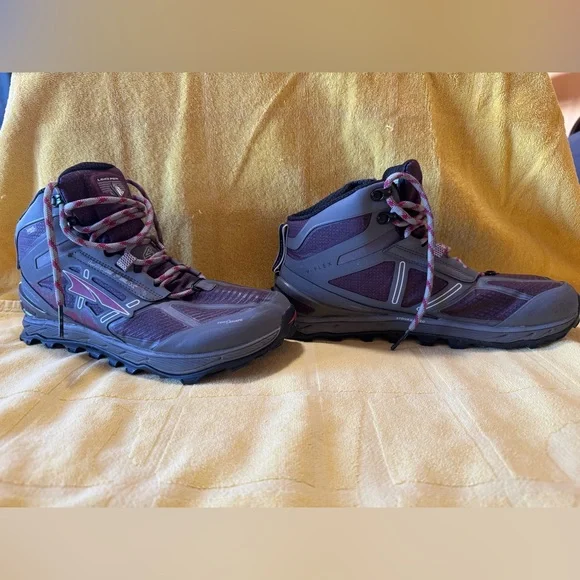 Women’s Altra hiking boots size 10.5 - Picture 4 of 12